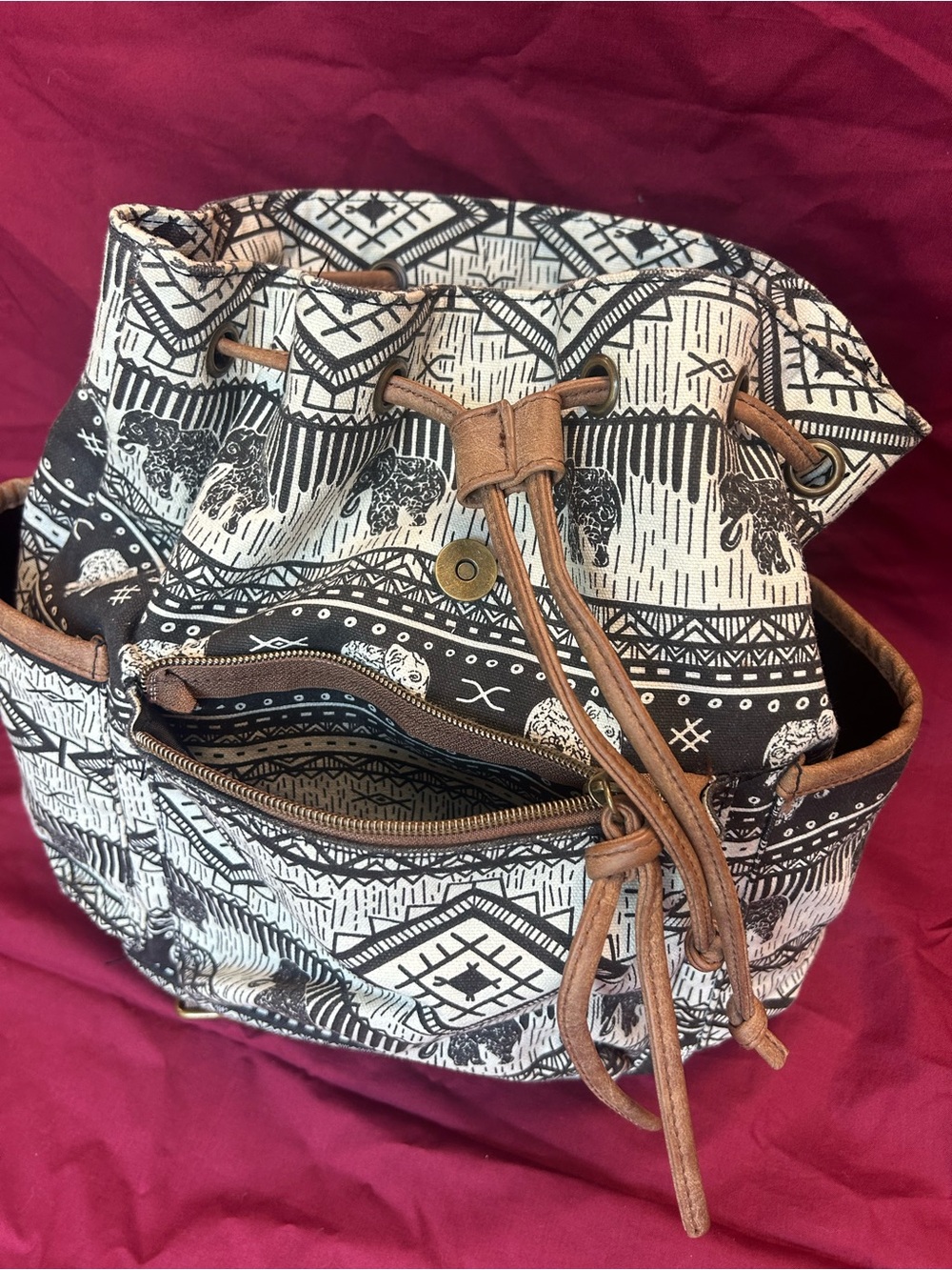 Elephant Drawstring Backpack - Picture 6 of 11